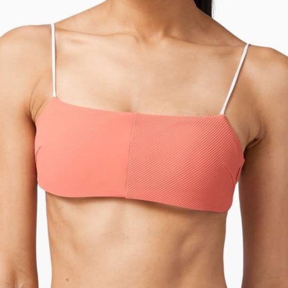 NWOT Lululemon Pool Play Bikini Top *Reversible Rustic Coral / White, Size 8